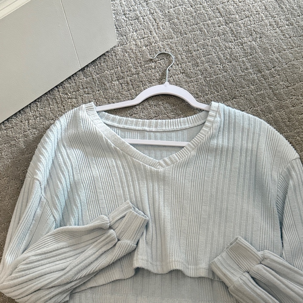 Light Gray V-Neck Ribbed Sweater Top
